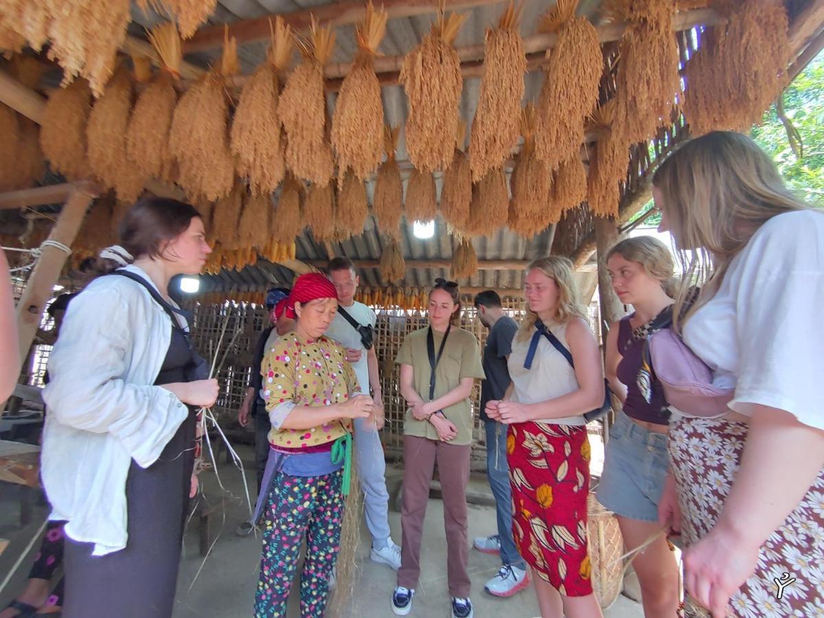 Ha Giang Lotus Hostel Motorbikes Tours المظهر الخارجي الصورة