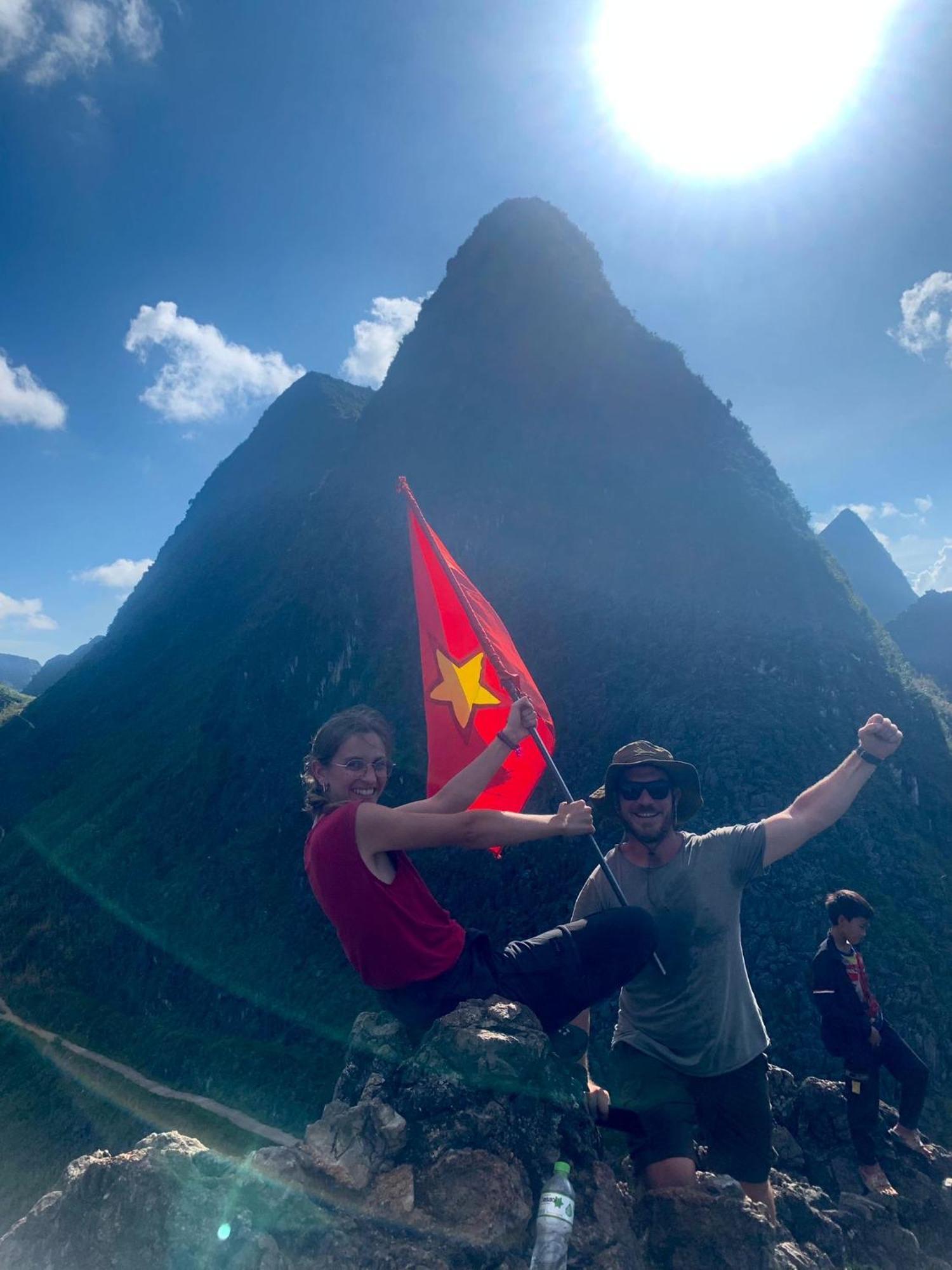 Ha Giang Lotus Hostel Motorbikes Tours المظهر الخارجي الصورة